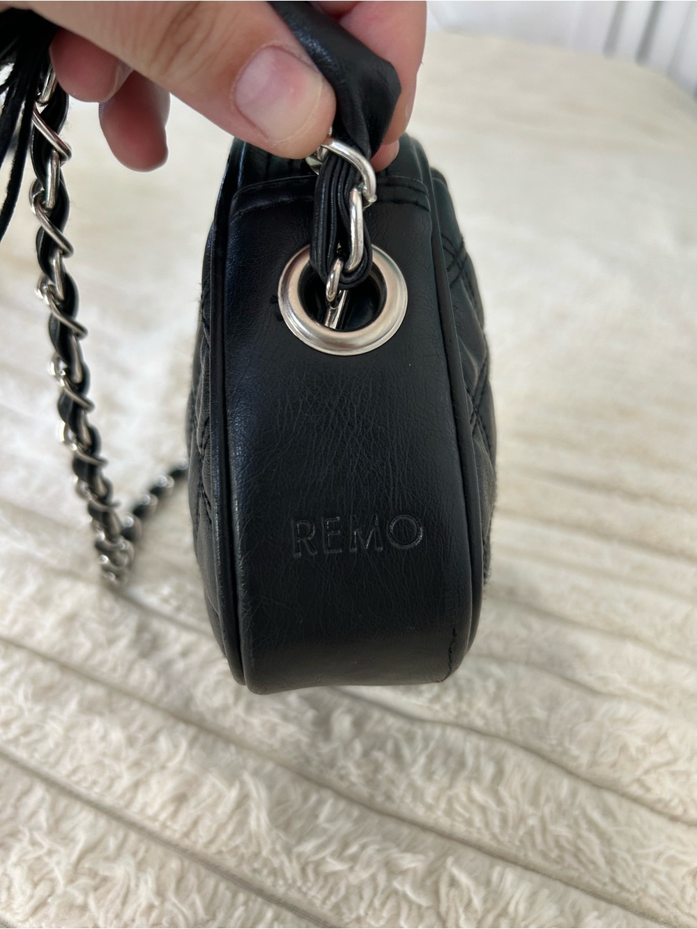 Remo Crossbody Bag with Chain Strap - Picture 5 of 10